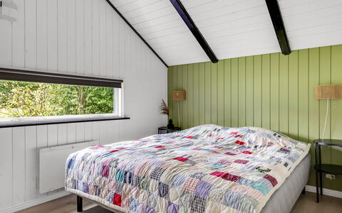 Ejler - 30Km from the Sea: Design Intérieur, Chambre, Plafond, Bois, Sol, Lit, Sol, Meubles, Drap De Lit, Pièce