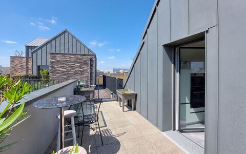 Le Botanica: Meubles, Sol, Design Intérieur, Mur, Sol, Canapé, Bois, Salon, Parquet, Pièce