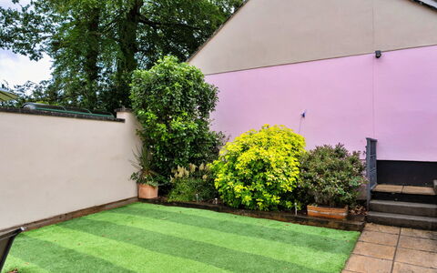 Marshmallow House: Balcon