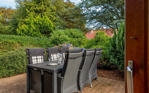 Anarosa - 6Km from the Sea: Meubles, Mobilier De Jardin, Chaise, Table, Tableau De Plein Air, Table Cuisine Et Salle A Manger, Jardin, Patio, Ombre, Arrière-Cour