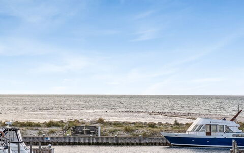 Jela - 10M from the Sea: Ciel, L'Eau, Bateau, Horizon, Navire, Mer, Cotiers Et Relief Océaniques, Côte, Océan, Architecture Navale