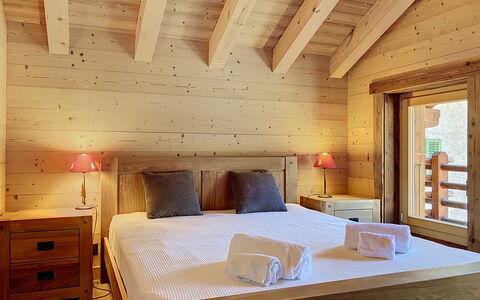 Perray 22: Meubles, Sol, Design Intérieur, Sol, Bois, Lit, Pièce, Plafond, Chambre, Domicile
