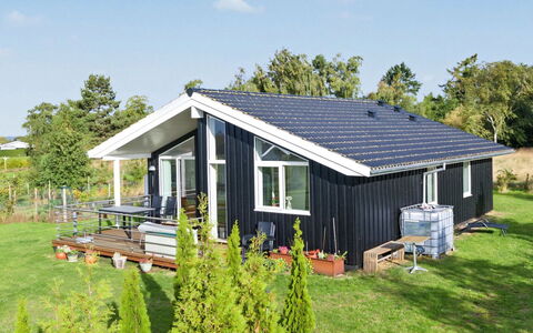 Sighrik - 600M from the Sea: Toit, Maison, Domicile, Chalet, Batiments Jardin, Siding, Biens, Ferme, Porche, Cour