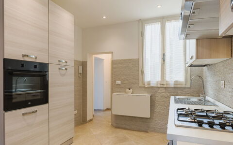 L'Edera e Il Mare: Cuisine, Comptoir, Sol, Appareil De Cuisine, Principaux Appliance, Design Intérieur, Bois, Cabinetry, Sol, Plafond