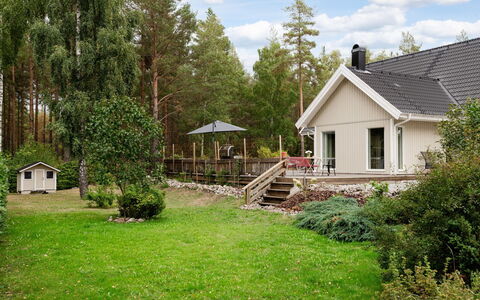 Björkfjärden: Arbre, Herbe, Maison, Arbuste, Chalet, Jardin, Domicile, Lot Terre, Couverture De Sol