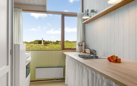 Anita - 400M from the Sea: Design Intérieur, Bois, Sol, Plafond, Sol, Cuisine, Comptoir, Pièce, Tache De Bois, Cabinetry