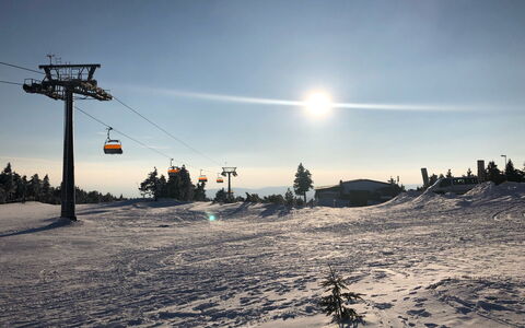 Kovářská 543: Ciel, L'Hiver, Neige, Gelé, Géologique Phénomène, Des Loisirs, Piste, Soirée, Ski, Station De Ski