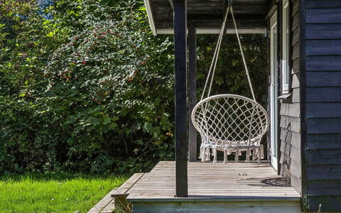 Tordis - 675M from the Sea: Bois, Jardin, Lumière Du Soleil, Arrière-Cour, Mobilier De Jardin, Pelouse, Ombre, Dur, Matériau Naturel, Cour