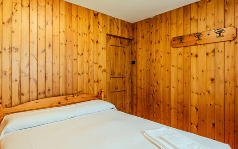 Calvet: Bois, Sol, Sol, Tache De Bois, Chambre, Dur, Lit, Drap De Lit, Pièce, Planche