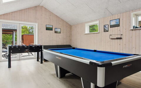 Ellin - 3.3Km from the Sea: Toit, Domicile, Chalet, Siding, Biens, Allée, Ferme, Batiments Jardin
