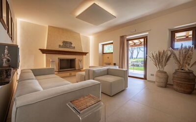 Poggio Ambrato 18, Emma Villas
