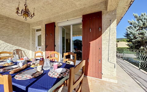 L'Ombre du Figuier: Architecture, Pente, Chalet, Chaîne De Montagnes, Cabane En Rondins, Siding, Lumber, Alpes, Eco Hôtel, Village De Montagne