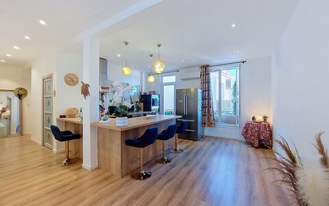 Le 3 Delaunay: Architecture, Pente, Chalet, Chaîne De Montagnes, Cabane En Rondins, Siding, Lumber, Alpes, Eco Hôtel, Village De Montagne