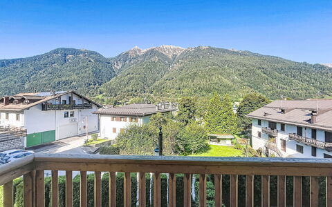 La Dimora del Conte: Architecture, Pente, Chalet, Chaîne De Montagnes, Cabane En Rondins, Siding, Lumber, Alpes, Eco Hôtel, Village De Montagne