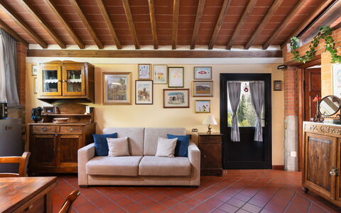Al Melo: Meubles, Design Intérieur, Sol, Sol, Bois, Pièce, Canapé, Plafond, Salon, Table