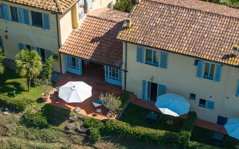 La Certaldina Stella Apartment: Domicile, Biens, Villa, Aménagement Paysager, Hacienda, Balcon