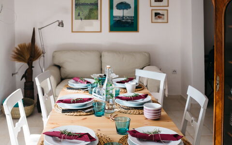 Marijana: Meubles, Vaisselle, Table, Serveware, Vaisselle, Nappe De Table, Drinkware, Table Cuisine Et Salle A Manger, Salle À Manger, Chaise