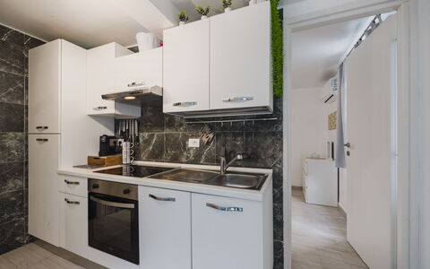 Dimora Little Dream: Cuisine, Appareil De Cuisine, Principaux Appliance, Comptoir, Bois, Design Intérieur, Sol, Cabinetry, Meubles, Sol