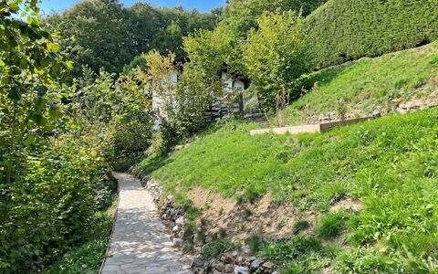 Chalet Scarbo: Vert, Feuille, Végétation, Paysage Naturel, Arbuste, Jardin, Communauté Des Plantes, Couverture De Sol, Piste