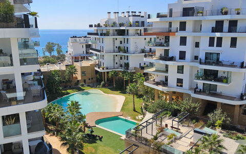 Residencial Áster: Zone Résidentielle, Appartement, Quartier, Condominium, Balcon, Recours, Usage Mixte, Hôtel, Piscine