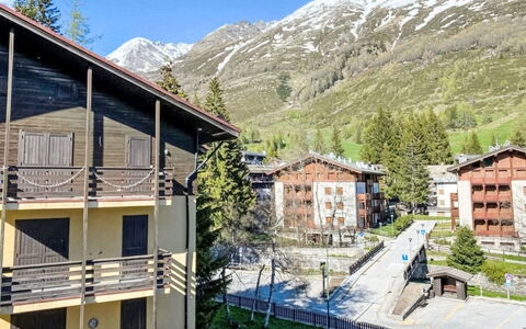 Mansarda Rustichella: Vallée, Mélèze, Village De Montagne, Alpes
