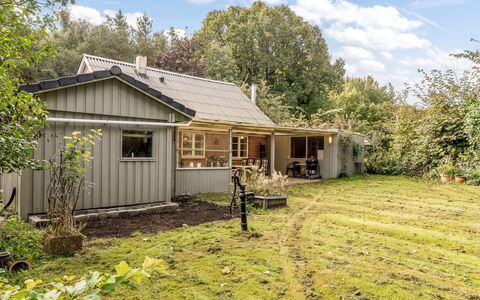 Terese - 200M to the Fjord: Bois, Toit, Arbuste, Maison, Domicile, Chalet, Lot Terre, Jardin, Couverture De Sol