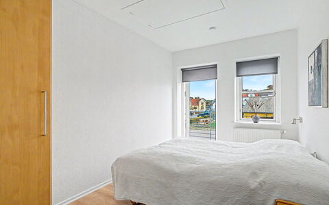 Leefke - 200M from the Sea: Sol, Sol, Bois, Design Intérieur, Parquet, Chambre, Plafond, Pièce, Lit, Appartement