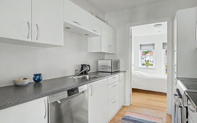 Leefke - 200M from the Sea