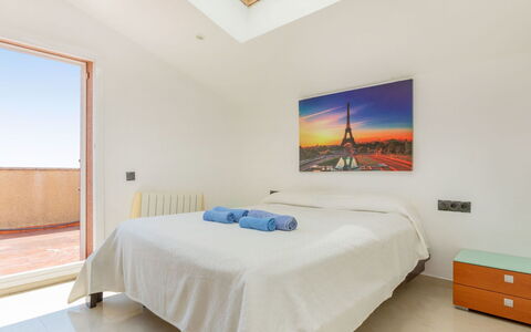 Anchoa: Sol, Bois, Design Intérieur, Sol, Plafond, Pièce, Chambre, Appartement, Lit, Parquet