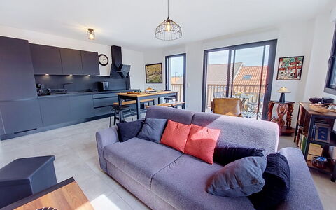 Les Alizés: Meubles, Design Intérieur, Sol, Sol, Canapé, Appartement, Pièce, Salon, Domicile