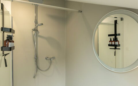 Acquarossa 13: Éclairage, Luminaire Plomberie, Plafond, Plomberie, Luminaire, Salle De Bains, Tete De Douche