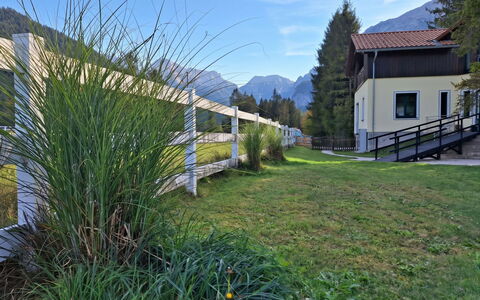 Bergzeit-Stoder: Paysage, Clôture, Chaîne De Montagnes, Chalet, Pente, Station De Montagne, Vallée, Porche, Crête, Accueil Escrime