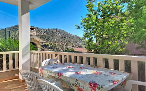 Marina 115: Porche, Balcon, Ombre, Biens, Chaise, Mobilier De Jardin, Eco Hôtel, Recours, Hacienda, Villa