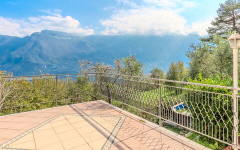 Casa Panoramica: Montagnes Relief, Montagne, Colline, Chaîne De Montagnes, Montagnes, Station De Montagne, Crête, Clôture, Vallée, Balustrade
