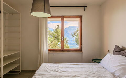 Casa Panoramica: Design Intérieur, Meubles, Mur, Chambre, Sol, Bois, Lit, Sol, Drap De Lit, Plafond