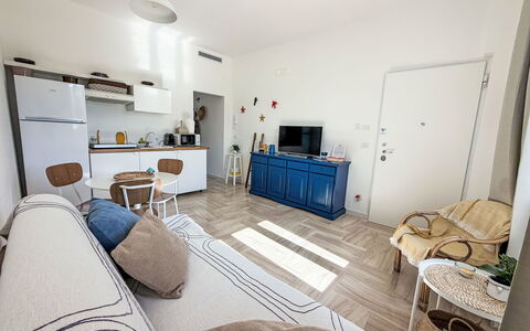 A Casa di Ara: Meubles, Sol, Design Intérieur, Sol, Bois, Appartement, Chaise, Table, Pièce, Salon