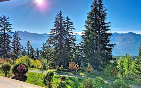 Crans-Montana 480: Ciel, Montagnes Relief, Arbre, Montagne, La Nature, Colline, Région Sauvage, Montagnes, Paysage, Chaîne De Montagnes