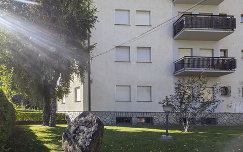 Le Betulle: Sol, Chambre, Literie, Lit, Cadre De Lit, Linge, Drap De Lit, Dur, Matelas, Parquet
