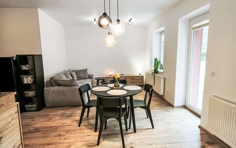 Aneta: Sol, Chambre, Literie, Lit, Cadre De Lit, Linge, Drap De Lit, Dur, Matelas, Parquet