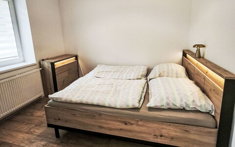 Aneta: Sol, Chambre, Literie, Lit, Cadre De Lit, Linge, Drap De Lit, Dur, Matelas, Parquet