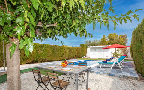 Rivieres: Sol, Chambre, Literie, Lit, Cadre De Lit, Linge, Drap De Lit, Dur, Matelas, Parquet