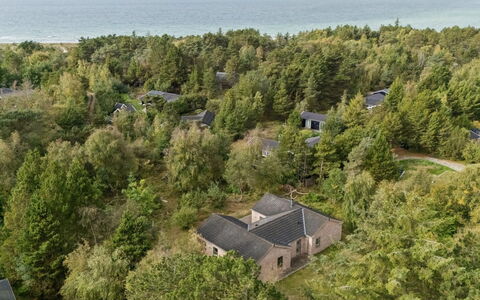 Evtim - 275M from the Sea: Bois, Chalet, Siding, Cabane En Rondins, Tache De Bois, Dur, Planche, Lumber, Matériau Naturel, Batiments Jardin