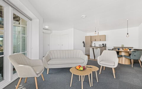 Alban - 50M to the Fjord: Meubles, Design Intérieur, Sol, Sol, Bois, Plafond, Salon, Canapé, Table, Pièce