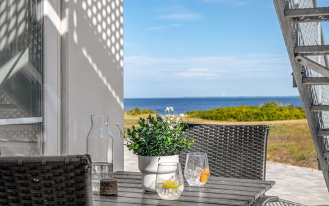 Alban - 50M to the Fjord: Meubles, Mobilier De Jardin, Chaise, Tableau De Plein Air, Balcon, Ombre, Plate-Forme, Table Cuisine Et Salle A Manger, Dur, Aluminium