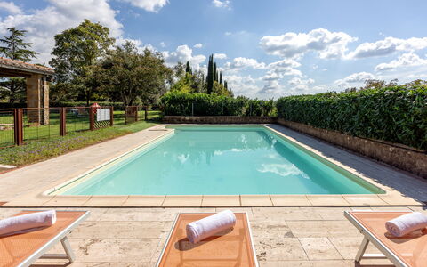 Ortale a Pitigliano with Pool