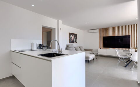 Level 4: Design Intérieur, Sol, Meubles, Cuisine, Comptoir, Mur, Sol, Plafond, Bois, Pièce