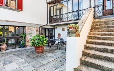 Podere degli Ulivi: Piscine, Mobilier De Jardin, Jardin, Meubles, Recours, Ombre, Eco Hôtel, Arrière-Cour, Loisir, Chaise