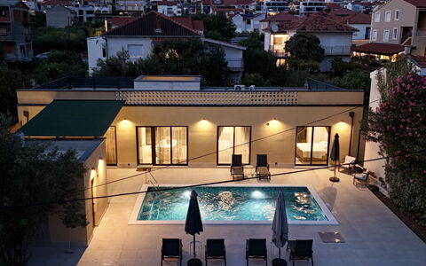 Grandpa Pouls Heritage, Heated Pool: Piscine, Recours, Zone Résidentielle, Composite, Mobilier De Jardin, Eco Hôtel, Biens, Ombre, Hacienda, Villa