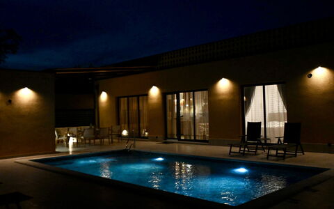 Grandpa Pouls Heritage, Heated Pool: Piscine, Recours, Éclairage, Sol, Composite, Sol, Caractéristique De L'Eau, Nuit, Hôtel, Thermes