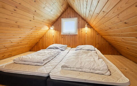 Terttu - 30Km from the Sea: Bois, Chambre, Sol, Sol, Lit, Plafond, Design Intérieur, Domicile, Parquet, Dur